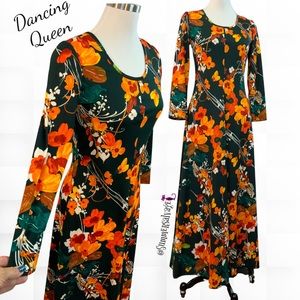 SOLD Vtg 1970s Polyester Autumn Floral Maxi Long Sleeves Hippie Disco Festival S